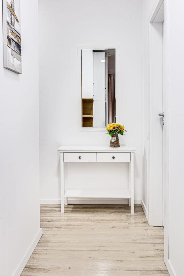 Ari Green Apartment Near Atrium Mall Arad Exteriör bild